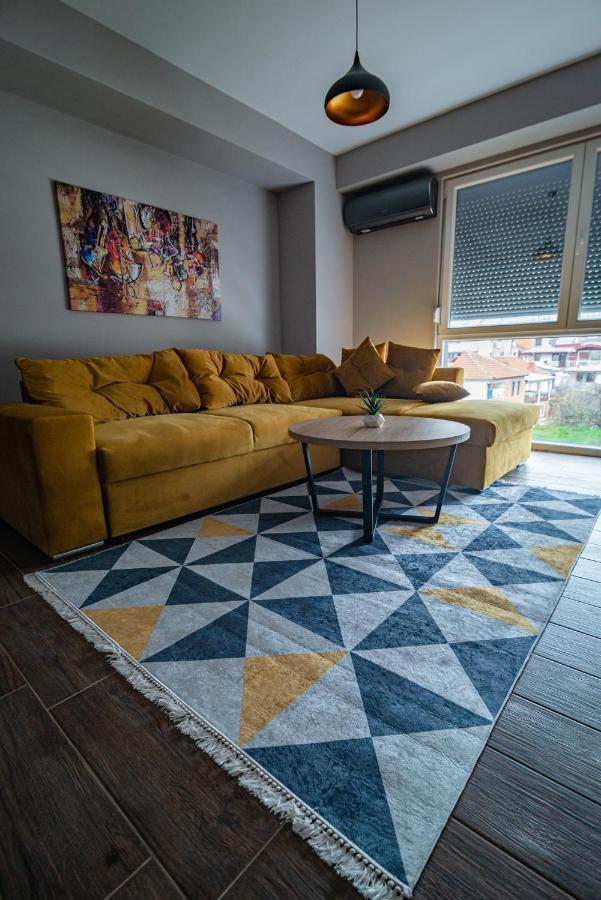 E&S Luxury Suite Apartments 奥赫里德 外观 照片